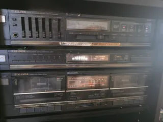 Equipo musica con tocadiscos