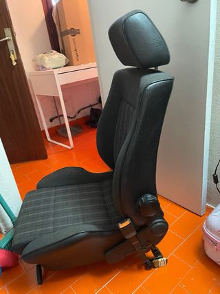 Asientos delanteros golf II