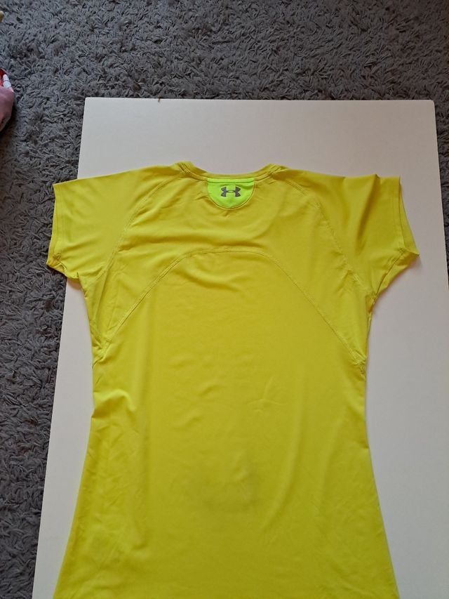 Camiseta UNDER ARMOUR