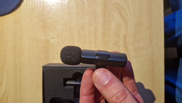 Wireless lavaller microphone