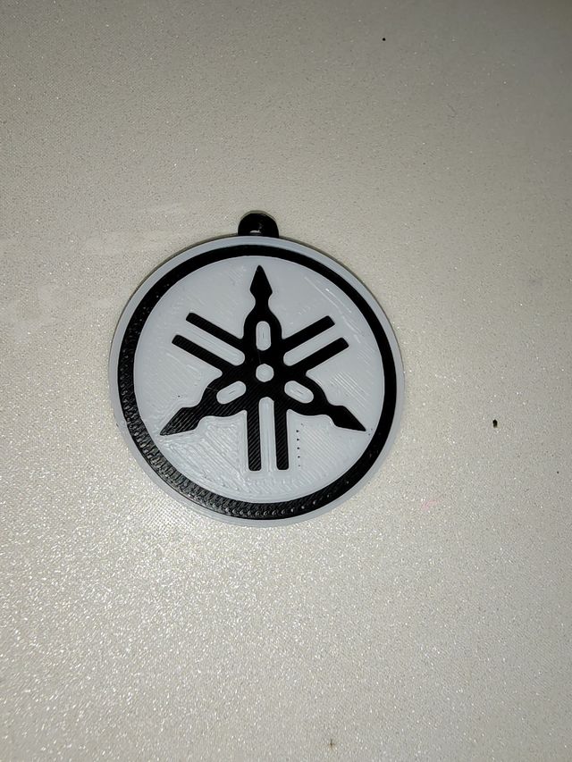 Llavero con la palabra Yamaha