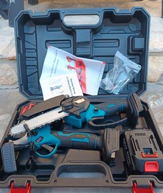 Kit motosega e forbice da potatura