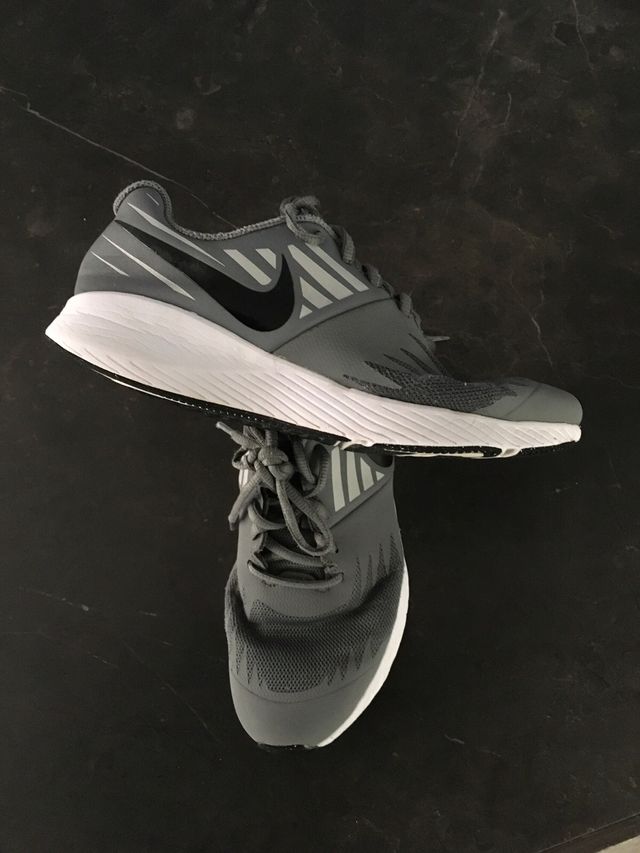 Zapatillas Nike niño T. 36.5