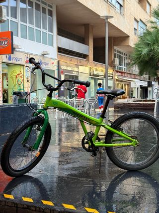 Bicicleta monty bmx 105