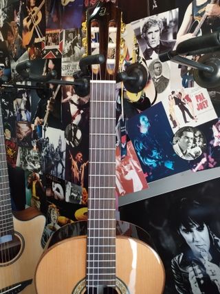 (Nueva) Guitarra Clasica Admira A-10