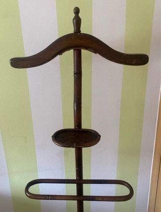 Dormitorio de madera maciza