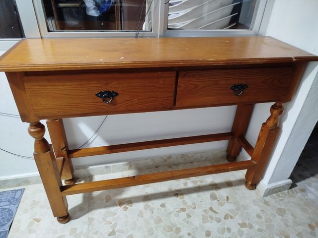 Mesa provenzal auxiliar