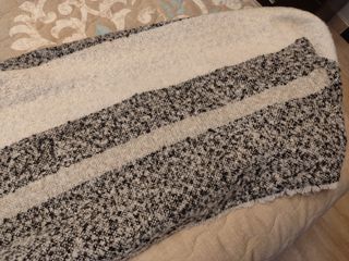 Bufanda rayas blancas y negras