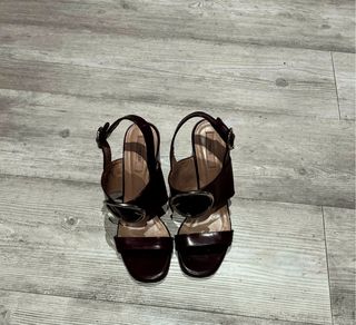 Sandalias UTERQÜE TACON BURDEOS