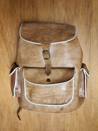 Mochila artesana de cuero