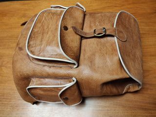 Mochila artesana de cuero