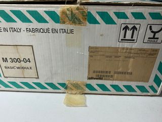 OLIVETTI M 300-04 EN CAJA - TECLADO Y MANUALES ESP