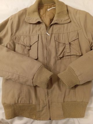 Cazadora unisex.
