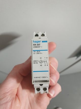Contactor de potencia hager 20 amperios