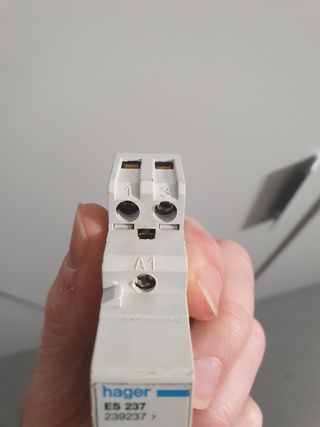 Contactor de potencia hager 20 amperios