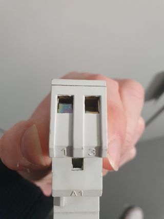 Contactor de potencia hager 20 amperios