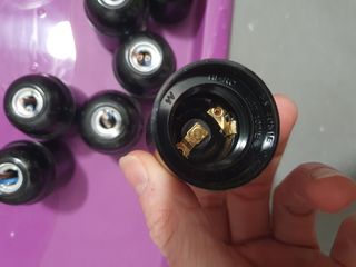 Casquillos para bombillas e27 más bombillas varias