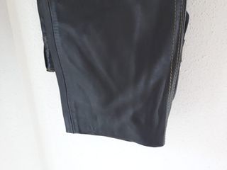 Pantalón de cuero. Marrón. Cuero auténtico.