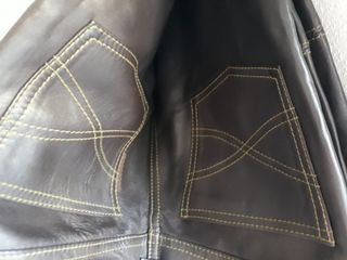 Pantalón de cuero. Marrón. Cuero auténtico.