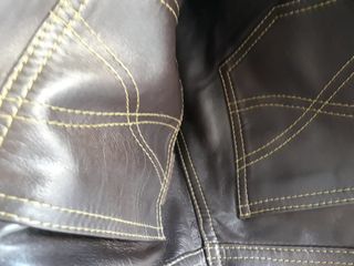 Pantalón de cuero. Marrón. Cuero auténtico.