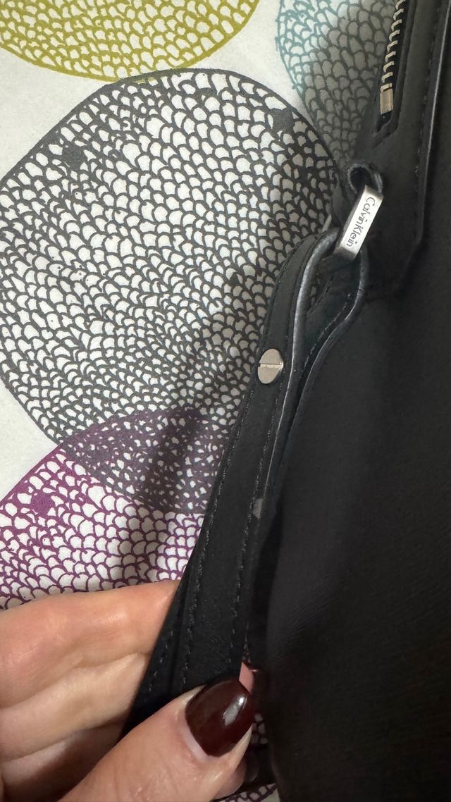 Bolso Calvin Klein Duffle negro