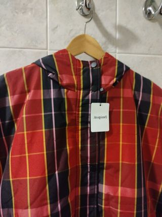 Poncho chaleco "Desigual"