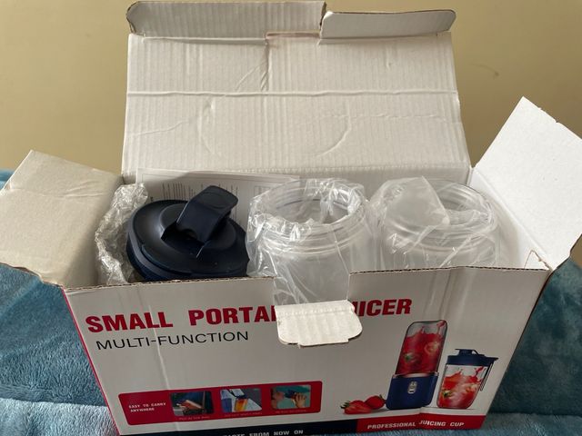 Licuadora con 2 vasos