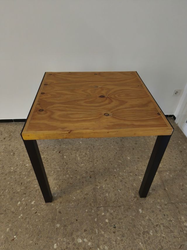 Mesa de madera industrial