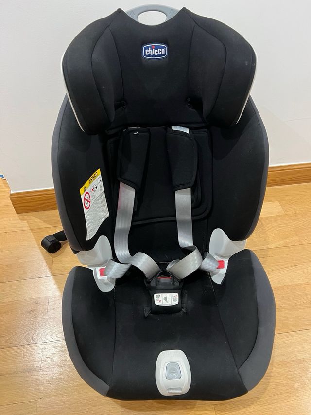 Silla CHICCO grupo 1 y 2 con Isofix