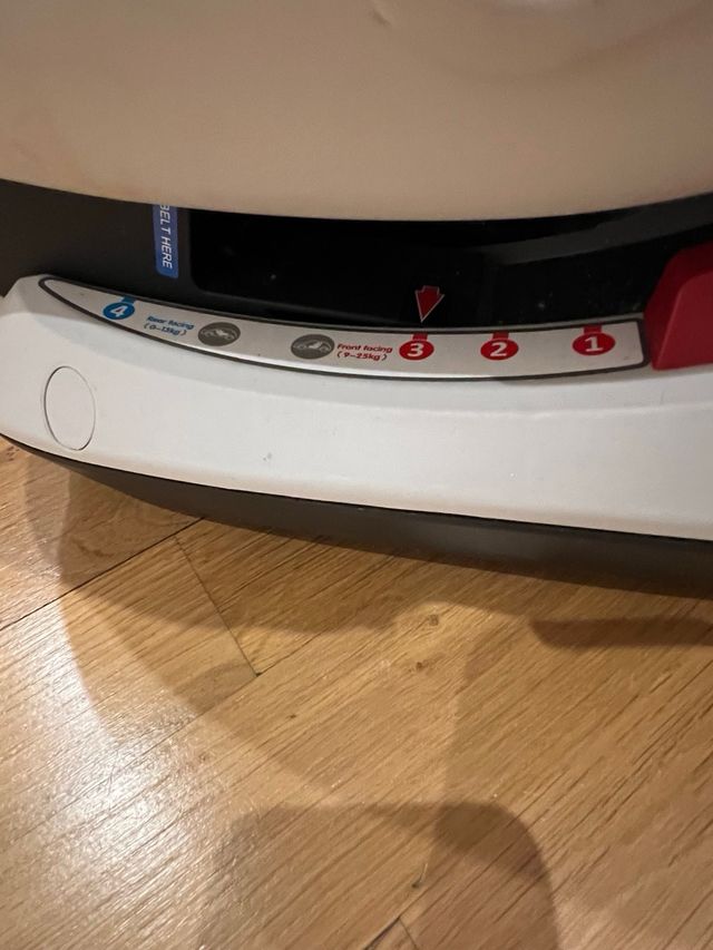 Silla CHICCO grupo 1 y 2 con Isofix