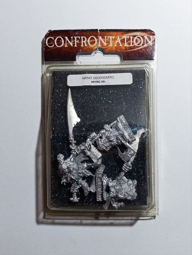 Confrontation nano degenerato miniatura