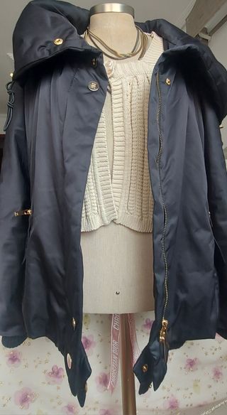Chaqueta negra Carolina Herrera t.M