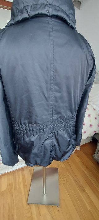 Chaqueta negra Carolina Herrera t.M