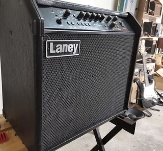 Amplificador guitarra LANEY