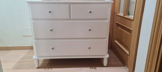 Comoda de 4 cajones 87x76