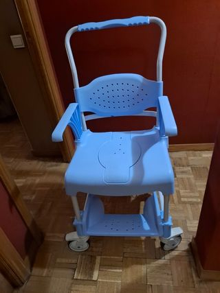 Silla de Ducha con ruedas MOEM