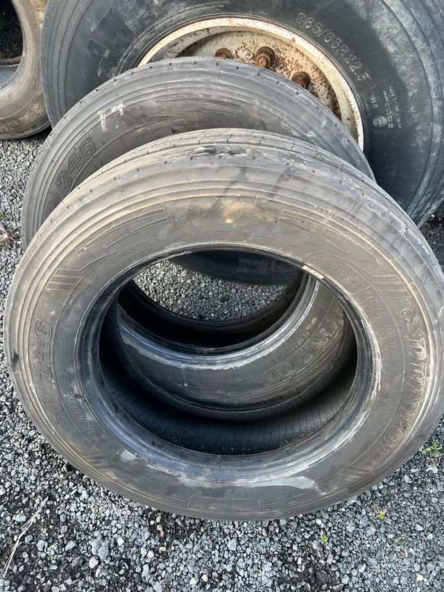 Neumaticos 245/70/r19.5 direccion