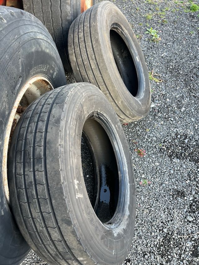 Neumaticos 245/70/r19.5 direccion