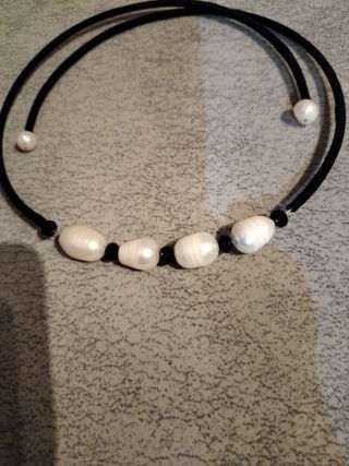 Gargantilla con perlas