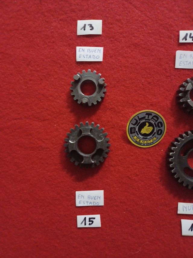 Lote piñones libre BULTACO Ref.1515