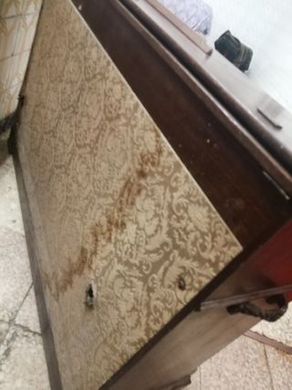 Antiguo piano de iglesia 