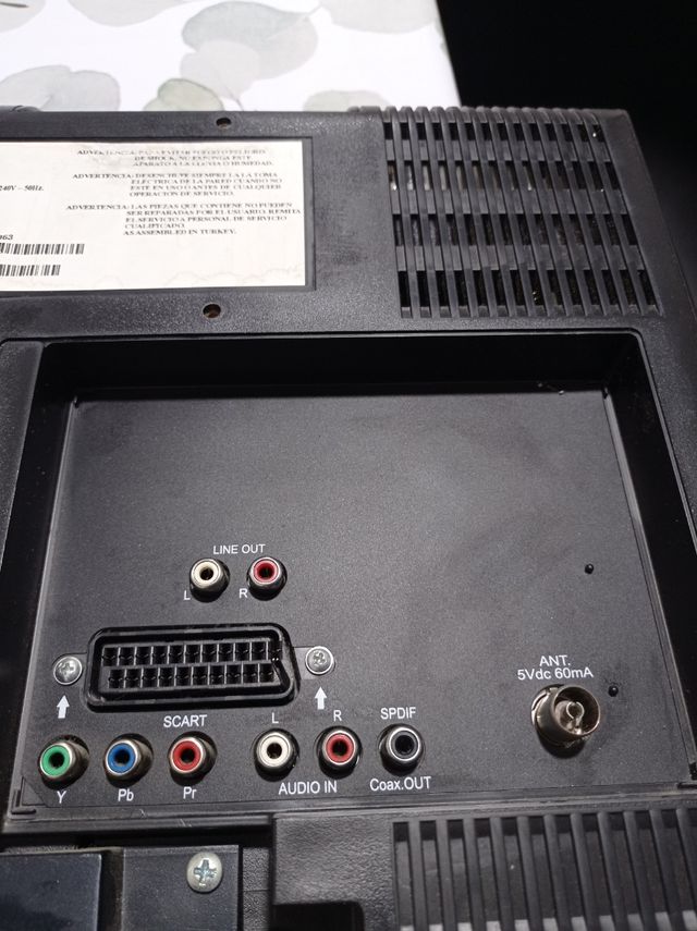 TV plana económica oki