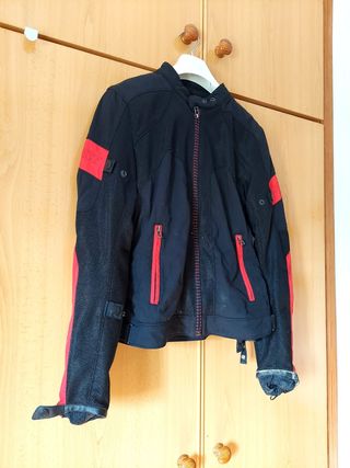 Mono cordura con 2 chaquetas invierno y verano