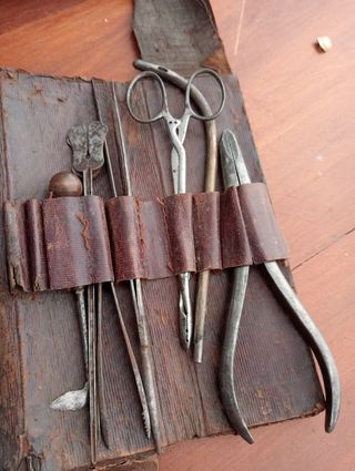 Estuche de cirujanosiglo XIX