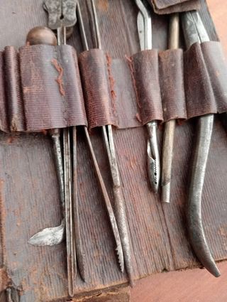 Estuche de cirujanosiglo XIX