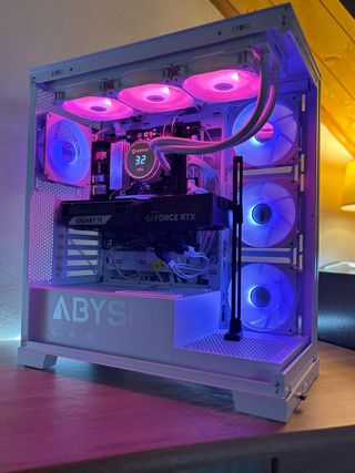 PepiPC BESTIA GAMING 5070TI 4K 32GB 1TB