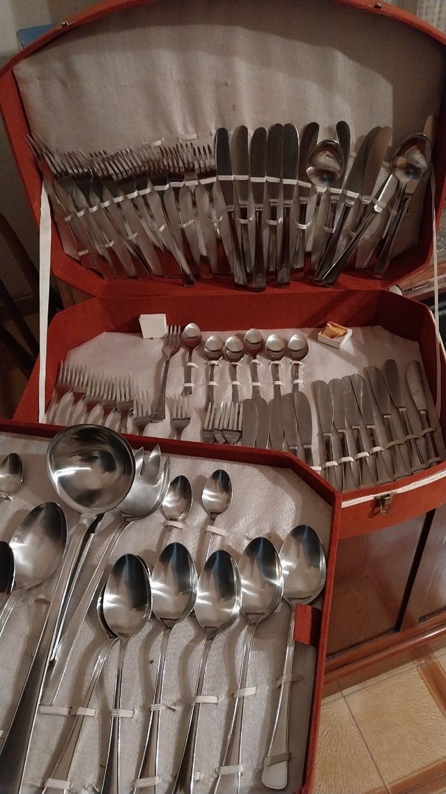 Set di posate vintage in acciaio