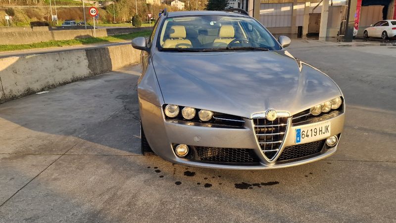 Alfa Romeo 159 2012 - foto 1