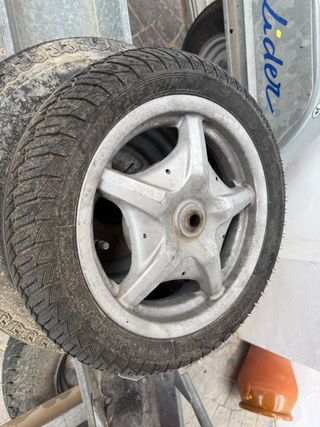 Llantas yamaha cygnus 125 2006