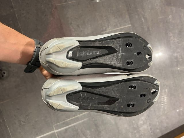 Calas Scott Talla 41